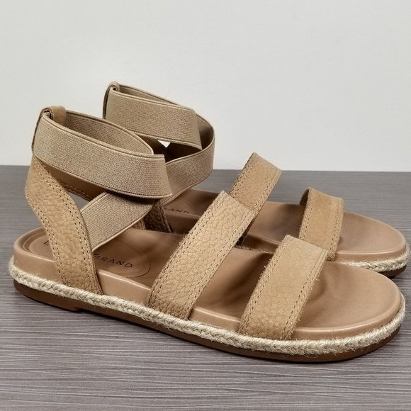 Lucky Brand Dilane Sandals, Stone Embossed Nubuck, Womens Size 6 M / 36.5 - Picture 1 of 13